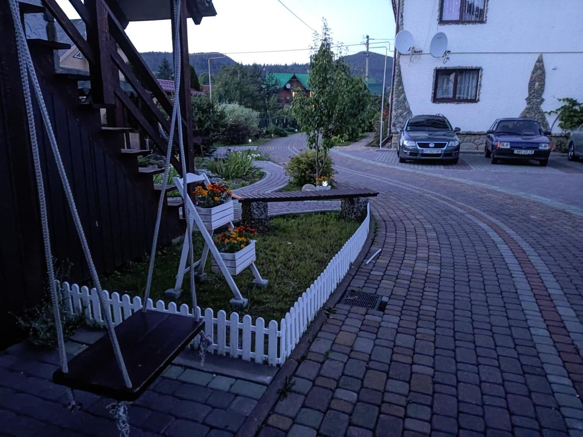 Апартаменти "У Кузьмича" 1 Mykulychyn Bagian luar foto